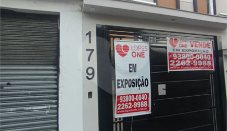 Sobrado à venda com 3 suítes em Parada Inglesa, São Paulo, SP