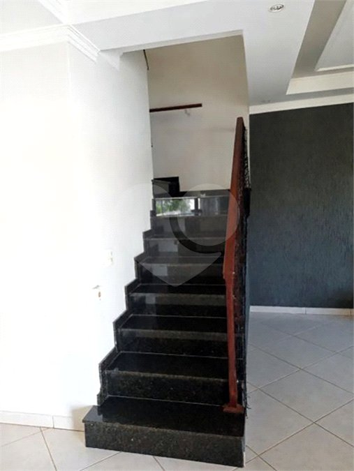 Sobrado à venda com 4 quartos, sendo 1 suíte,  em Residencial Monte Verde, Indaiatuba, SP