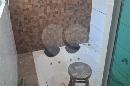 Sobrado à venda ou para alugar com 3 quartos em Baeta Neves, São Bernardo do Campo, SP