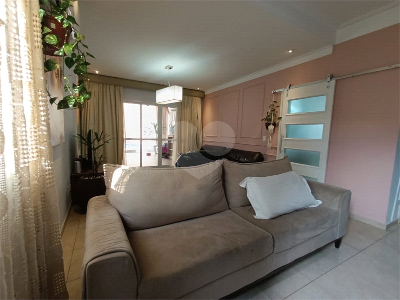 Casa à venda com 4 quartos, sendo 1 suíte, no condomínio Jardim Reserva Bom Viver de Indaiatuba, Indaiatuba - SP