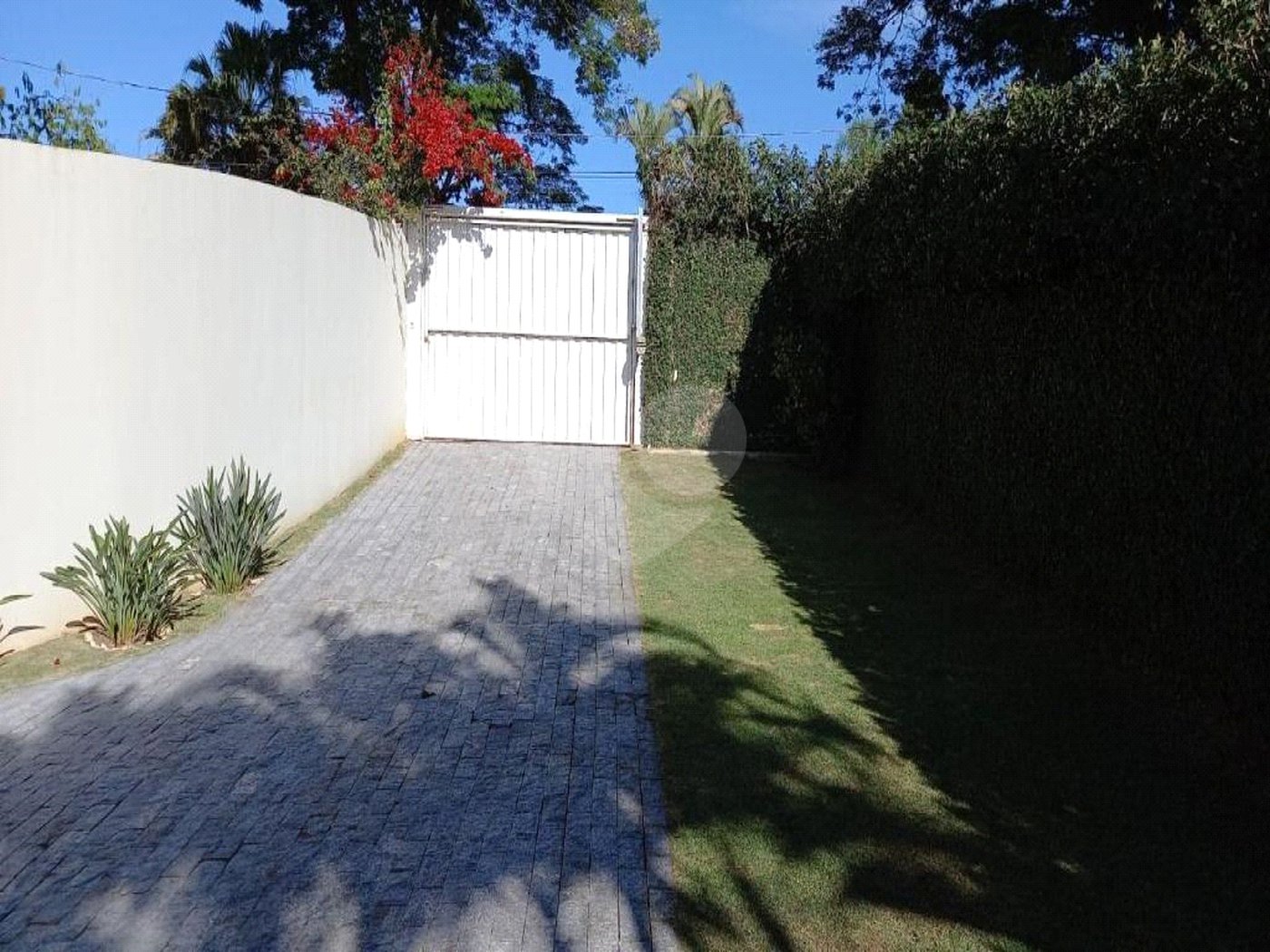 Casa à venda com 3 quartos, sendo 1 suíte,  em Bosque, Vinhedo, SP