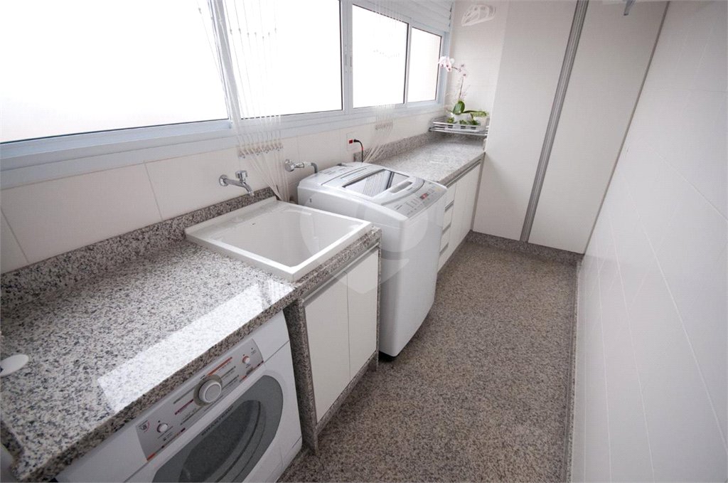 Apartamento à venda com 4 quartos, sendo 3 suítes, em Vila Romana, São Paulo, SP