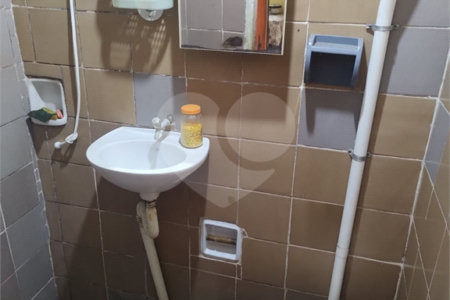 Casa à venda com 2 quartos, sendo 1 suíte, no Centro, Jarinu, SP
