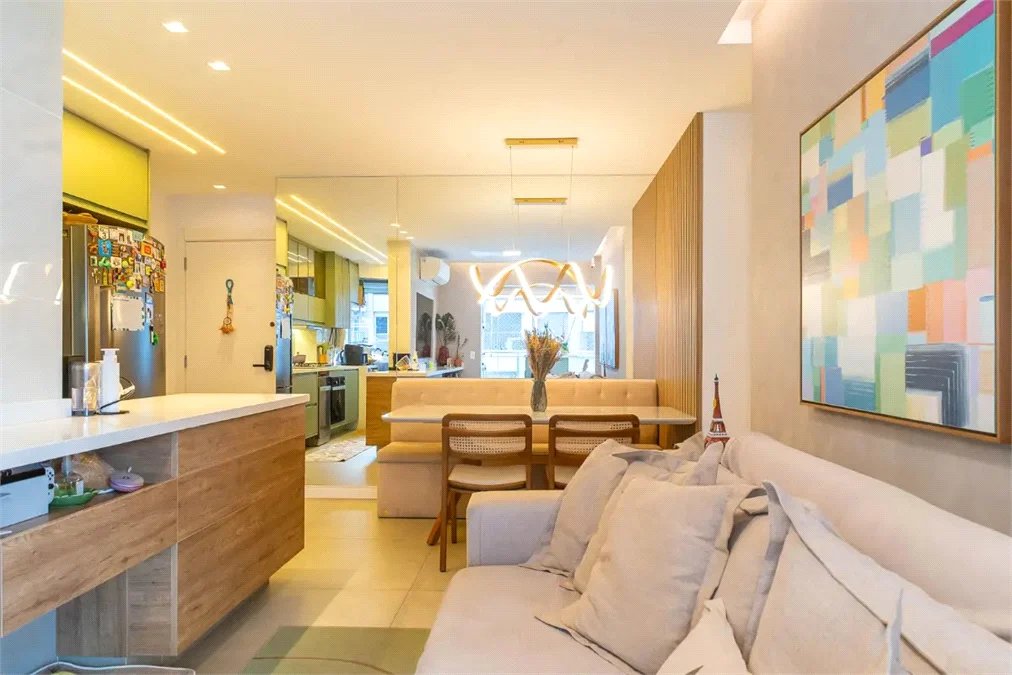 Apartamento à venda com 2 quartos, sendo 1 suíte, em Jardim das Acácias, São Paulo, SP