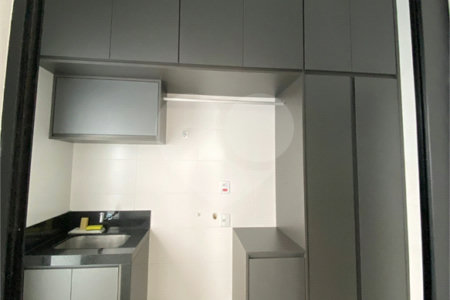 Casa à venda com 3 suítes no condomínio Portal das Tipuanas, Araraquara - SP