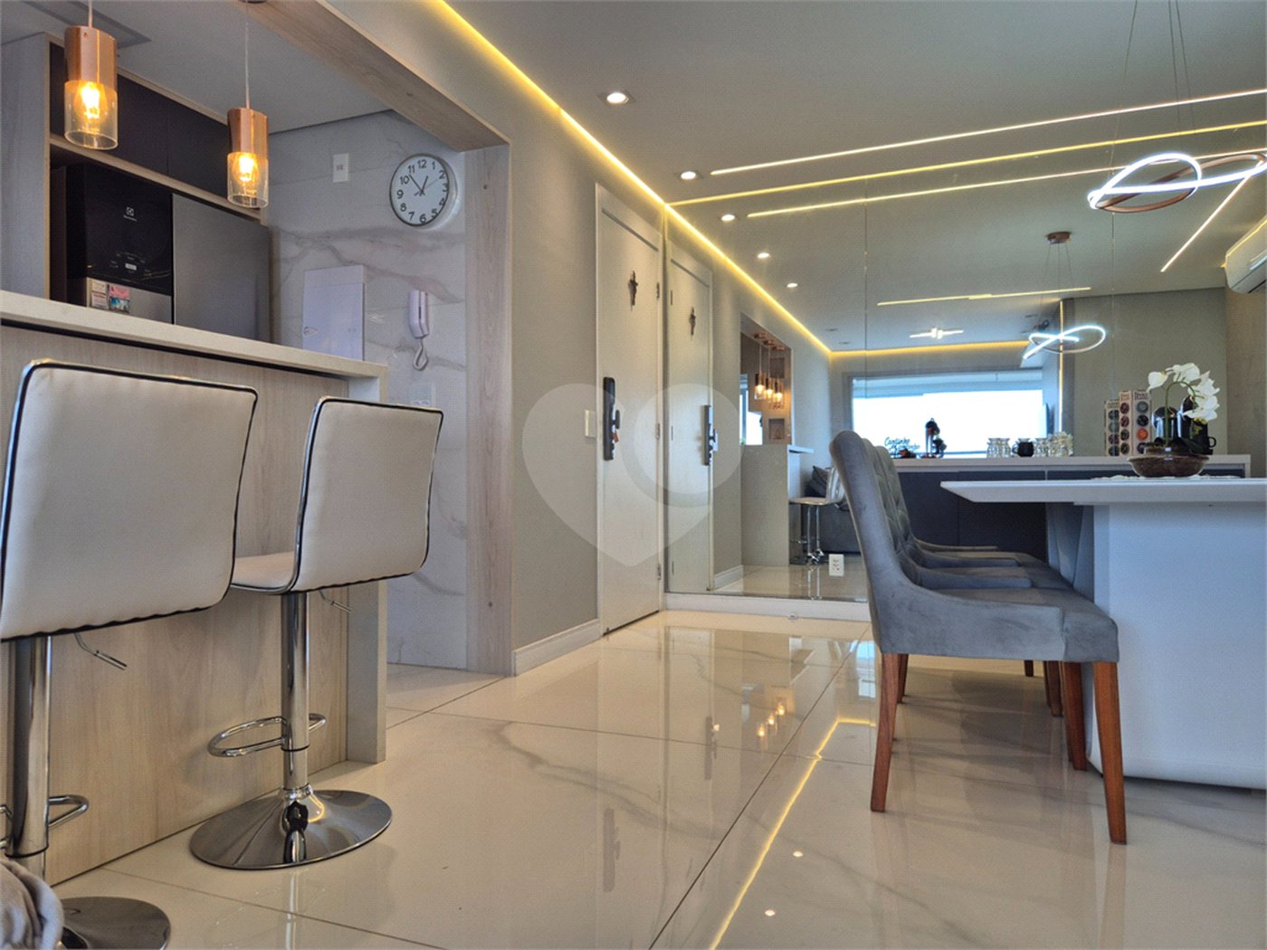 Apartamento à venda com 3 quartos, sendo 2 suítes, em Jardim Caboré, São Paulo, SP