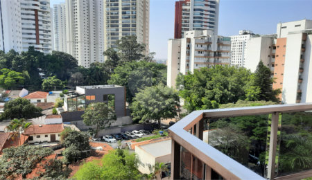 Apartamento à venda com 3 quartos, sendo 1 suíte,  em Jardim Marajoara, São Paulo, SP