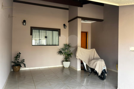 Casa à venda com 2 quartos em Jardim Monte Santo, Itapetininga, SP
