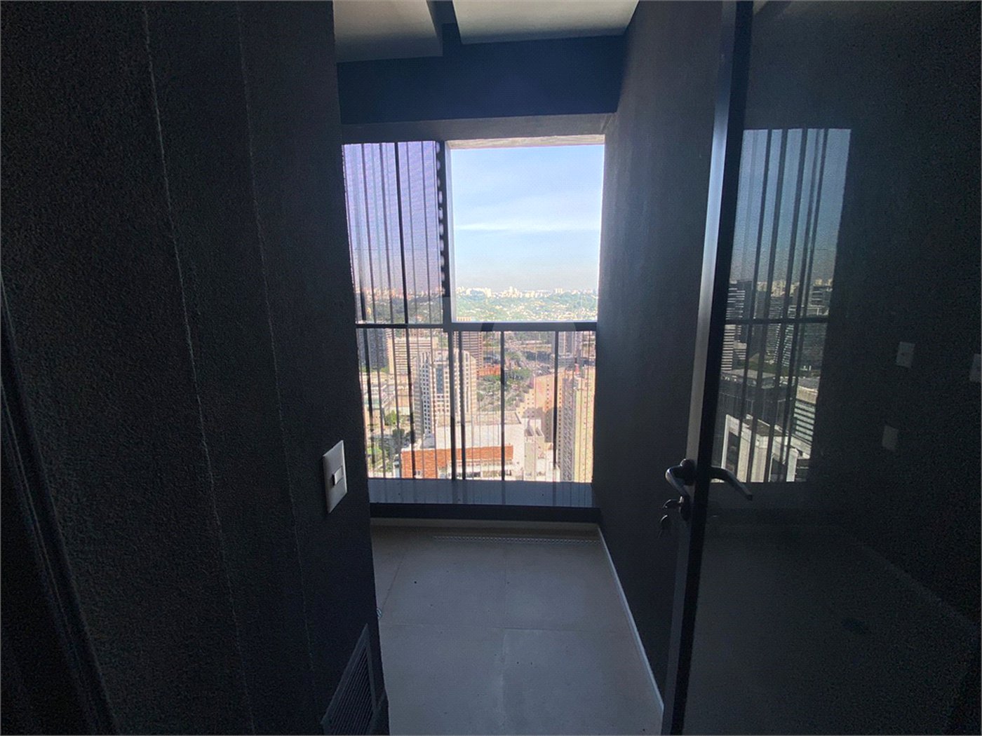 Apartamento à venda com 3 suítes em Jardim das Acácias, São Paulo, SP