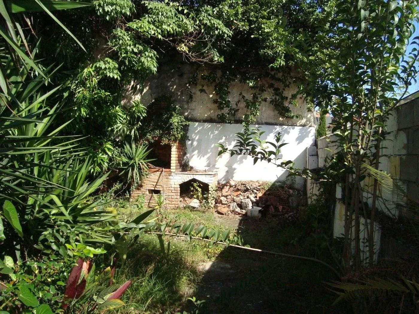 Casa à venda com 3 suítes em Jardim Leonor, São Paulo, SP
