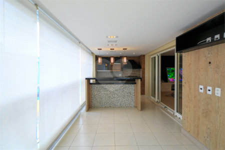 Apartamento à venda ou para alugar com 4 suítes em Alto da Boa Vista, São Paulo, SP