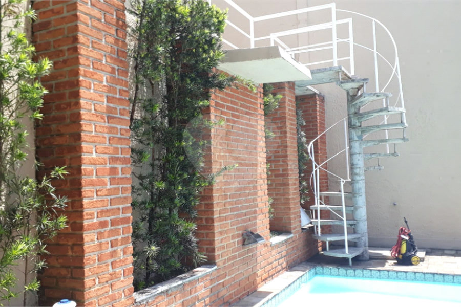 Sobrado à venda com 4 suítes em Tremembé, São Paulo, SP