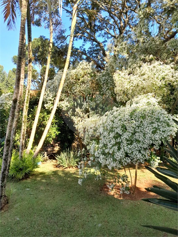Chácara à venda com 4 quartos, sendo 1 suíte,  em Vila Dom Pedro, Atibaia, SP