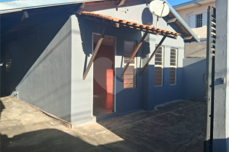 Casa à venda com 2 quartos em Vila Hungria, Itapetininga, SP