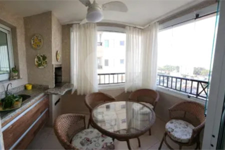 Apartamento à venda com 4 quartos, sendo 2 suítes,  em Vila Ema, São José dos Campos, SP