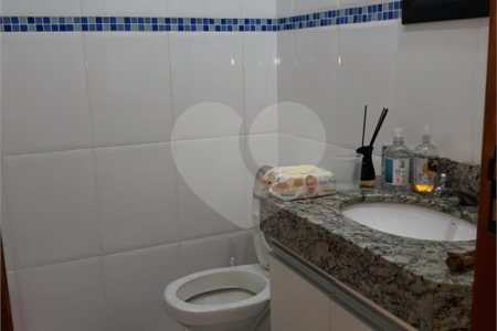 Casa à venda com 3 quartos, sendo 1 suíte, em Vila Capuava, Valinhos, SP