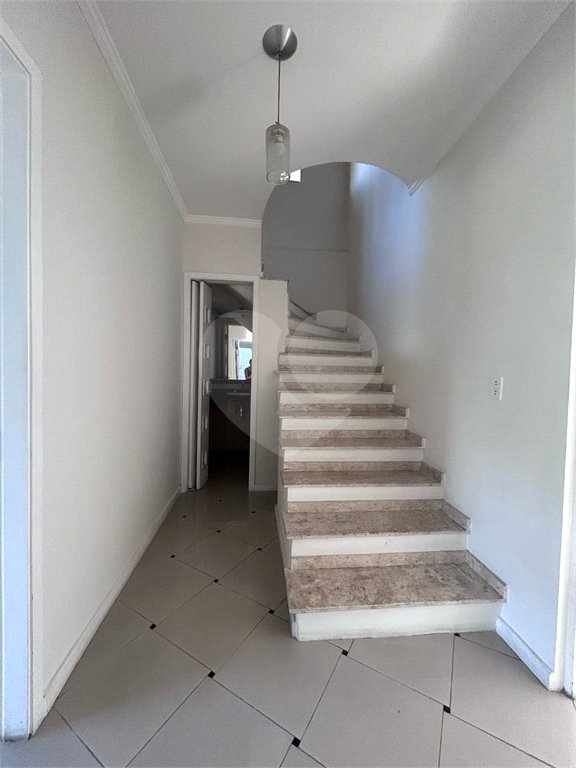 Sobrado à venda com 4 quartos, sendo 2 suítes,  em Tremembé, São Paulo, SP