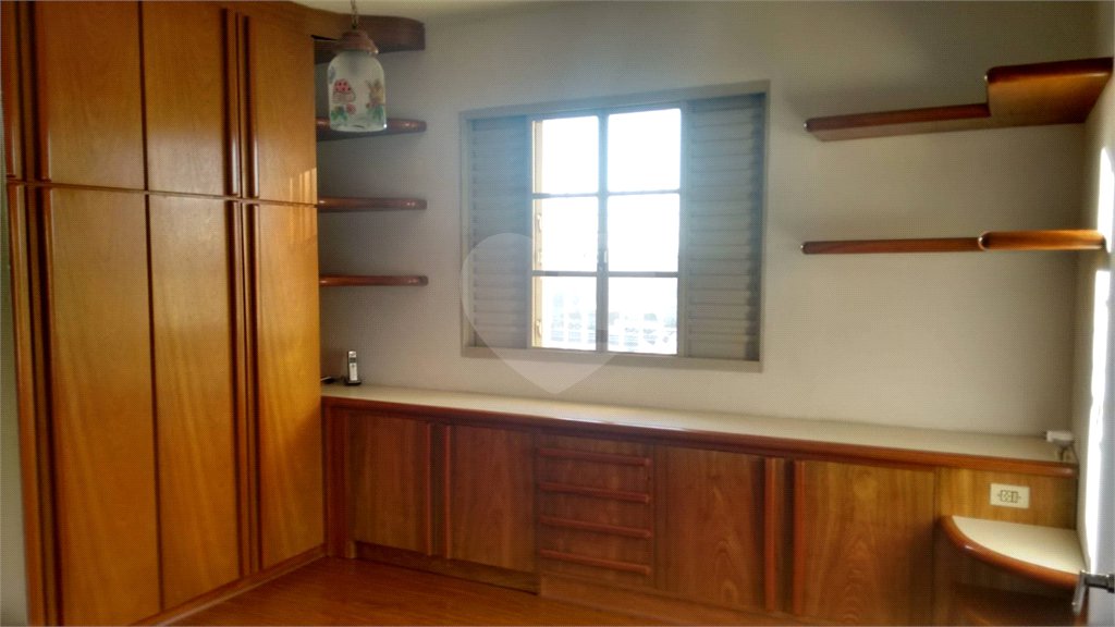 Sobrado à venda com 3 quartos, sendo 1 suíte, em Jaguaré, São Paulo, SP