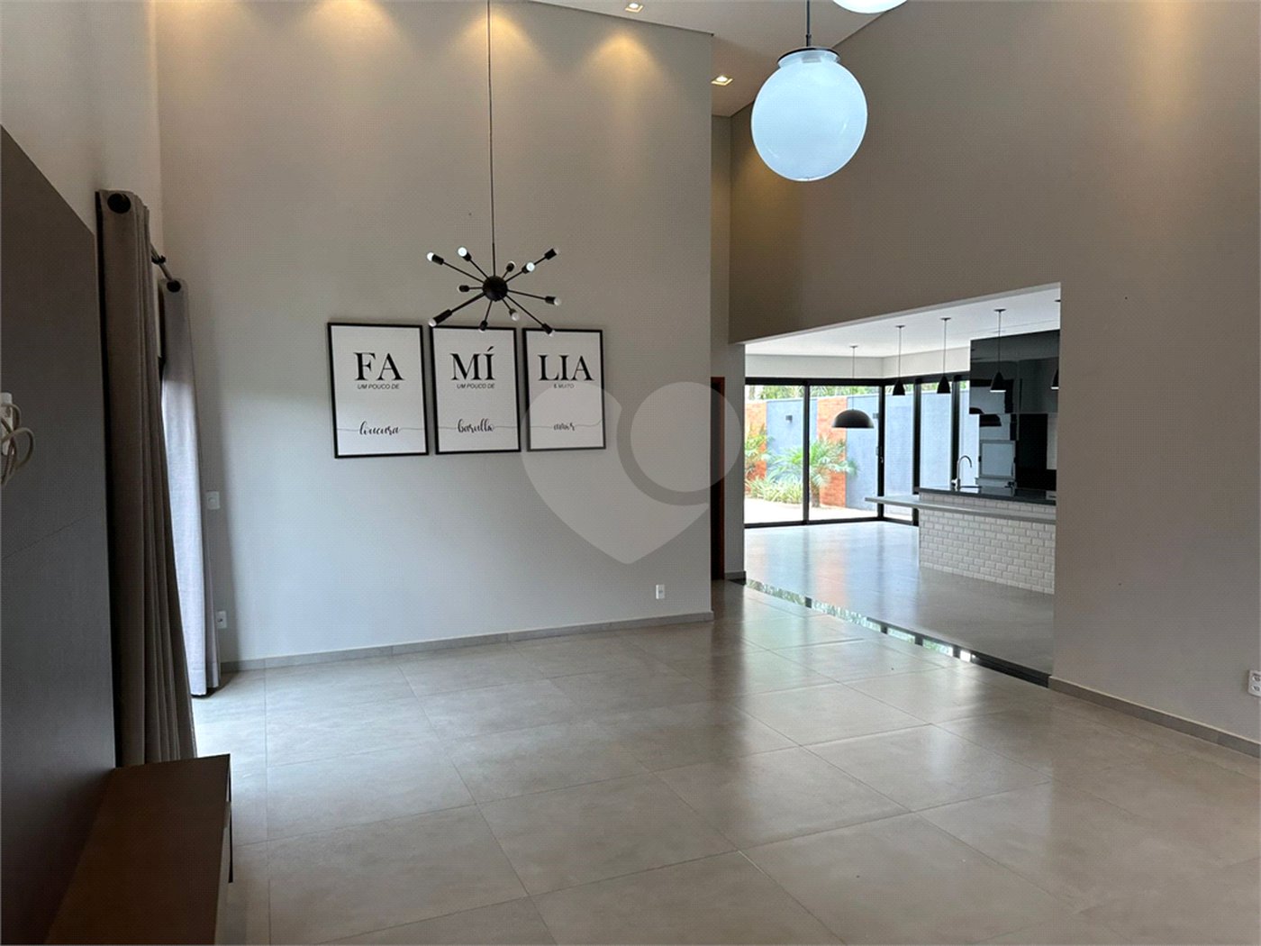 Apartamento Condomínio Montreal