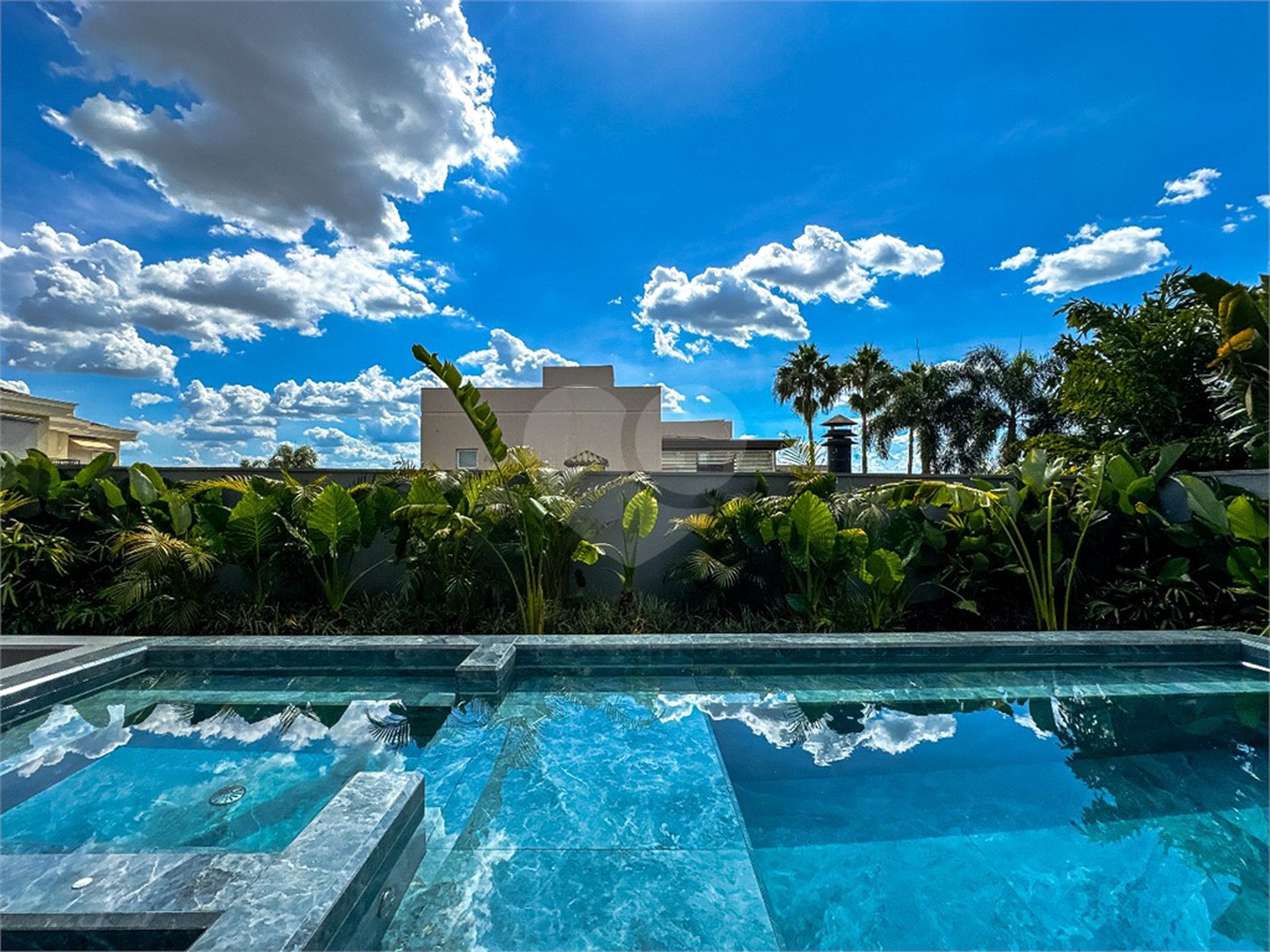 Casa à venda com 3 suítes no condomínio Jardim Vila Paradiso, Indaiatuba - SP