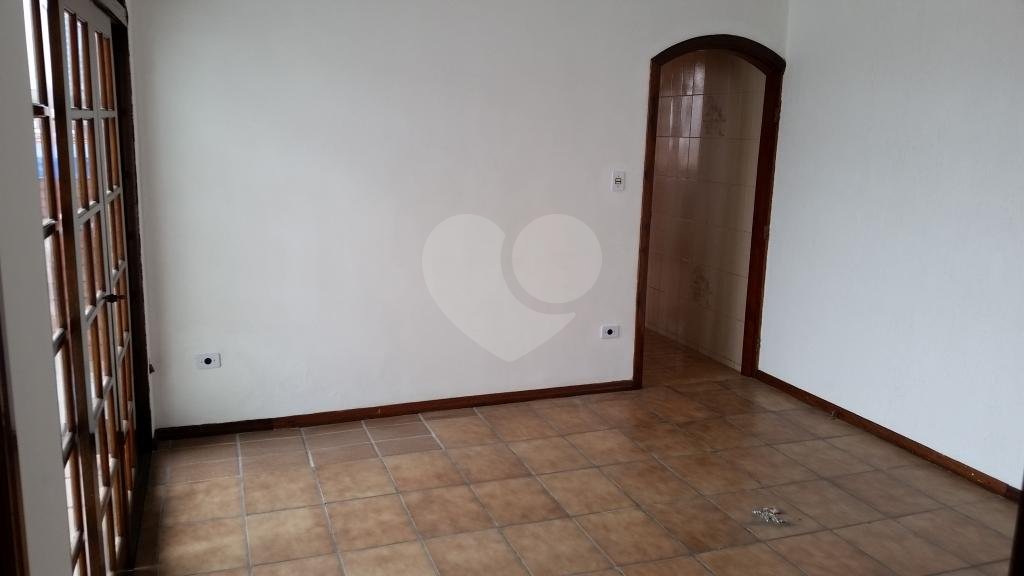 Sobrado à venda com 4 quartos em Vila Guilherme, São Paulo, SP