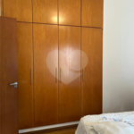 Casa à venda com 3 quartos, sendo 1 suíte, em Vila Mariana, São Paulo, SP
