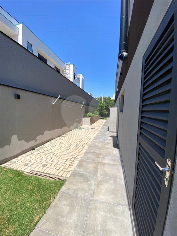 Casa à venda ou para alugar com 4 suítes no condomínio Campo de Toscana, Vinhedo - SP