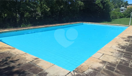 Casa à venda com 4 quartos, sendo 1 suíte, em Vila Santista, Atibaia, SP