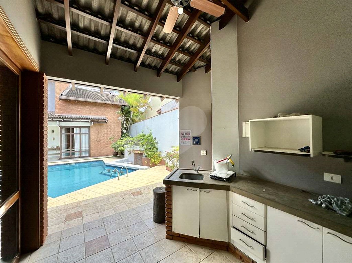 Casa à venda com 4 quartos, sendo 2 suítes,  no condomínio São Paulo Ii, Cotia - SP