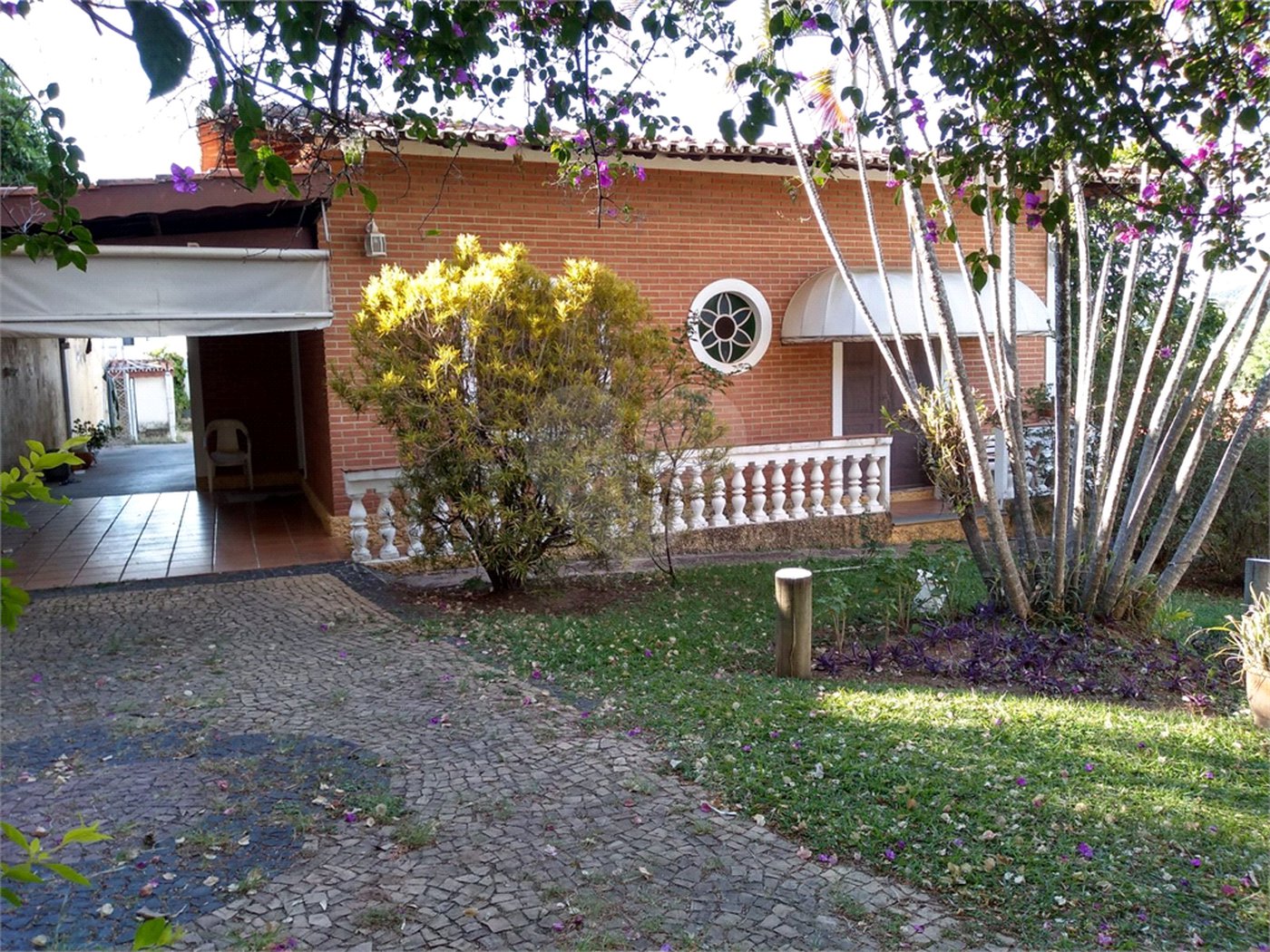Casa à venda com 3 quartos, sendo 1 suíte, no Centro, Vinhedo, SP