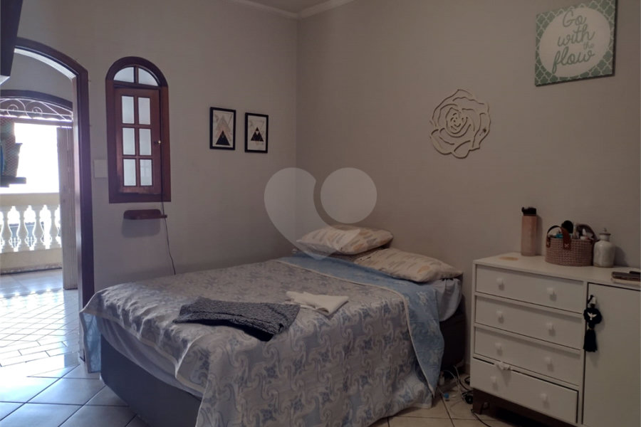 Casa à venda com 4 quartos, sendo 2 suítes, em Vila Gustavo, São Paulo, SP