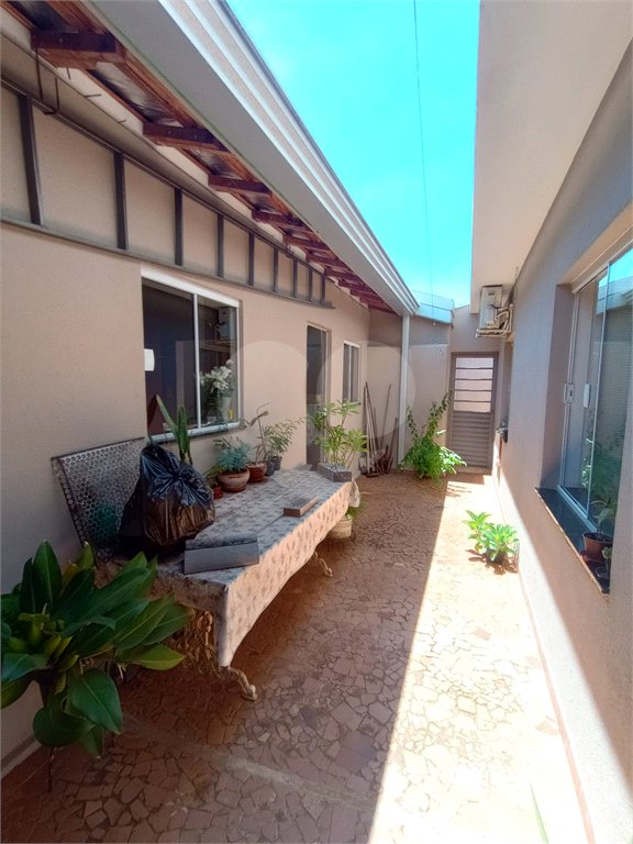 Casa à venda com 3 quartos no Centro, Itapetininga, SP