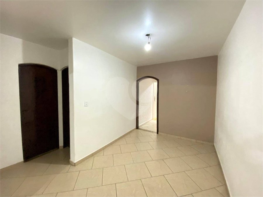 Casa à venda com 4 quartos, sendo 2 suítes, em Parque Santana, Mogi das Cruzes, SP