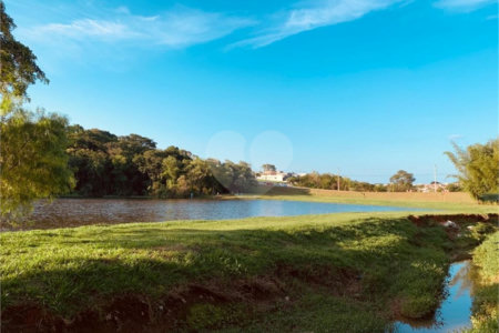 Casa à venda com 3 suítes no condomínio Helena Maria, Sorocaba - SP