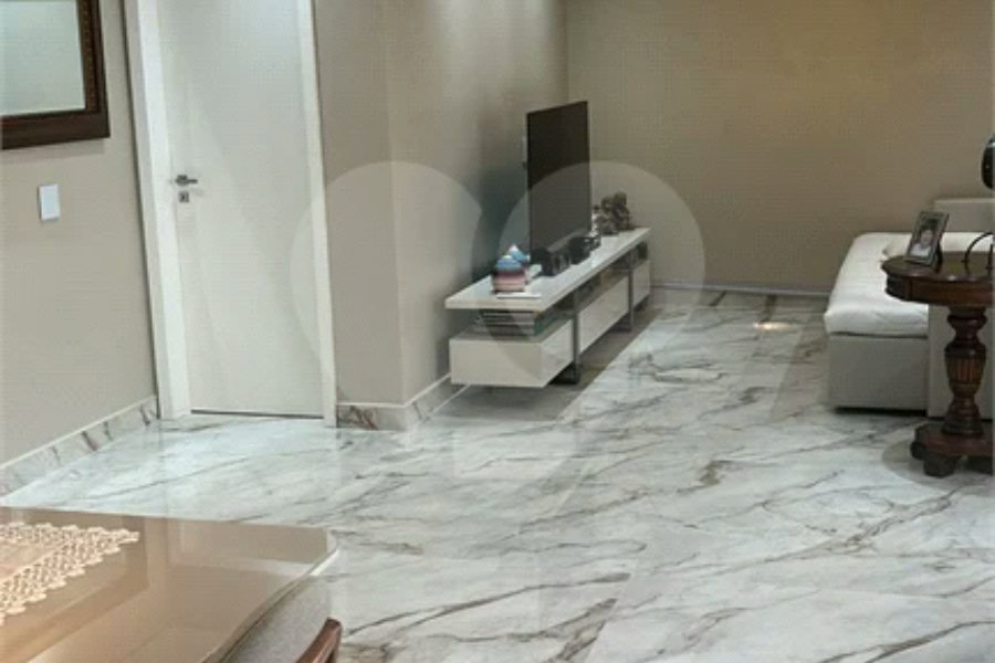 Apartamento à venda com 3 quartos, sendo 1 suíte, em Vila Regente Feijó, São Paulo, SP