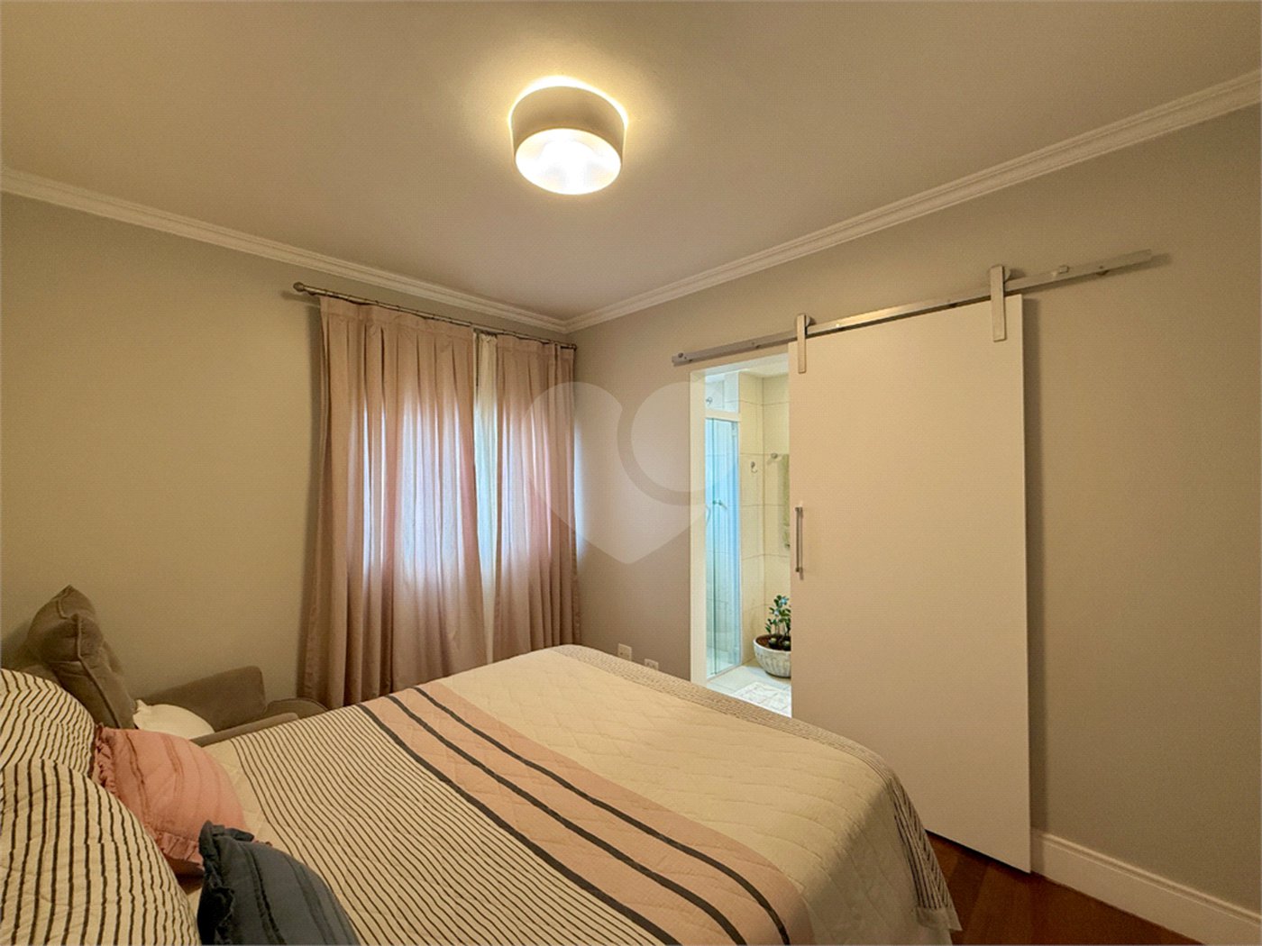 Apartamento à venda com 3 suítes em Campo Belo, São Paulo, SP