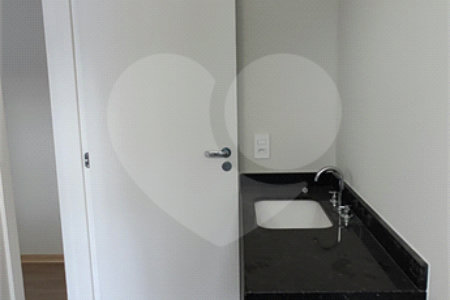 Casa à venda com 3 suítes no condomínio Reserva Ybyra, Atibaia - SP