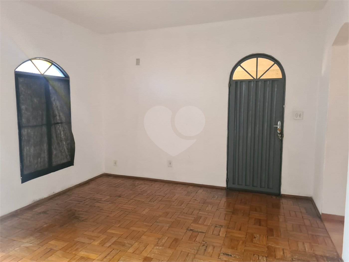 Casa térrea para venda.