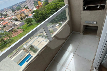 Oportunidade Única no Monte dos Pinheiros – Um lar completo esperando por você