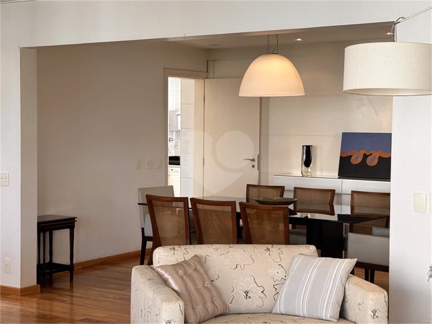 Higienópolis: Apartamento de 350 m2, 4 suítes, 5 vagas.