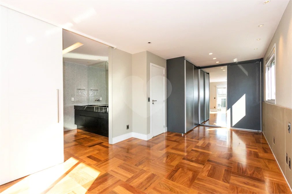 Vila Clementino - 161 m² | 2 dormitórios, com possibilidade de 3 | suíte master | 3 vagas | depósito