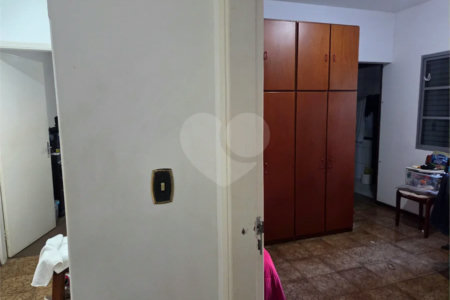 Casa à Venda com 5 quartos em Atibaia/SP