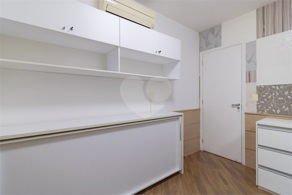 APARTAMENTO PARA LOCAÇÃO COM 151M2 - 3 QUARTOS ( 2 SUÍTES ) - 3 VAGAS NO JARDIM AMÉRICA.