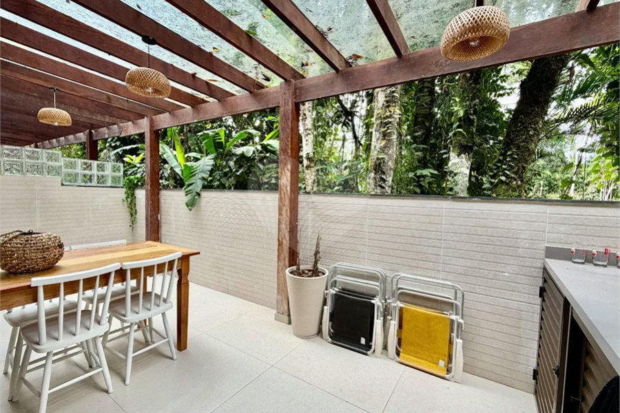Villagio à venda com 3 quartos, sendo 2 suítes, em Riviera de São Lourenço, Bertioga, SP