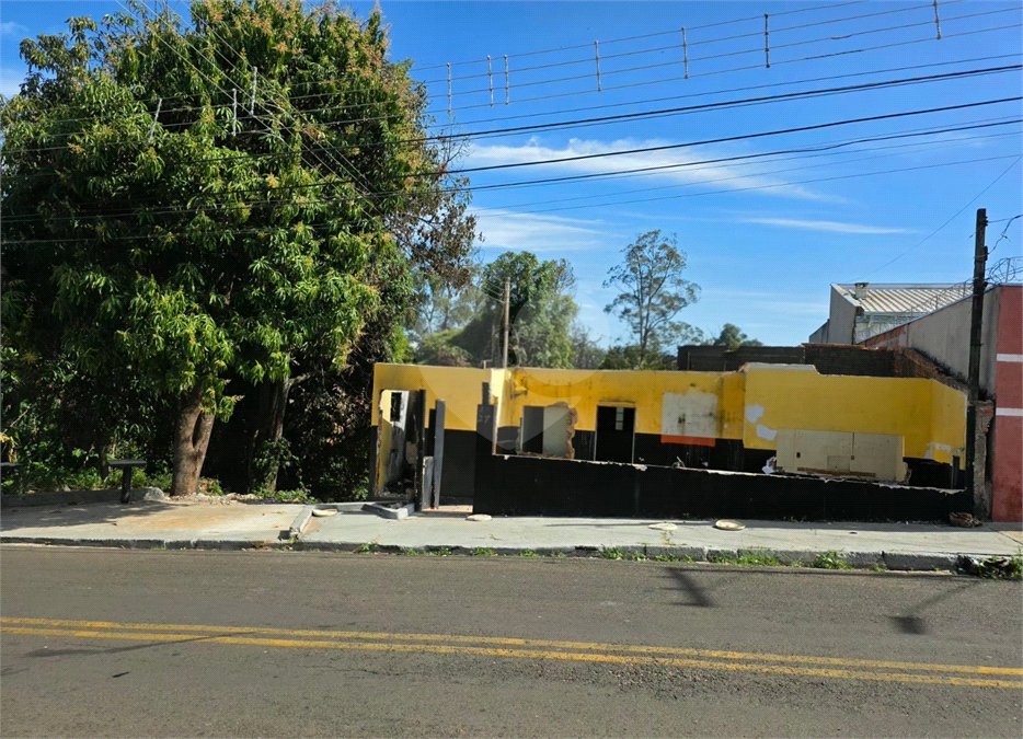 Terreno 240m² Vila Nery