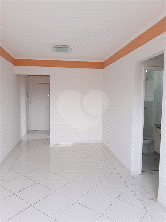 Apartamento no Condomínio Residencial Hadad.