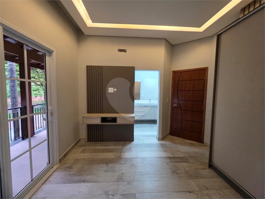 Casa à venda com 4 suítes no condomínio Residencial Jardim Primavera, Louveira - SP