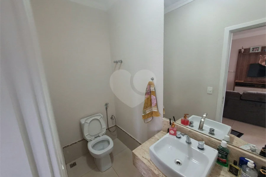 Linda Casa 3 dormitórios com piscina - R$ 950.000,00