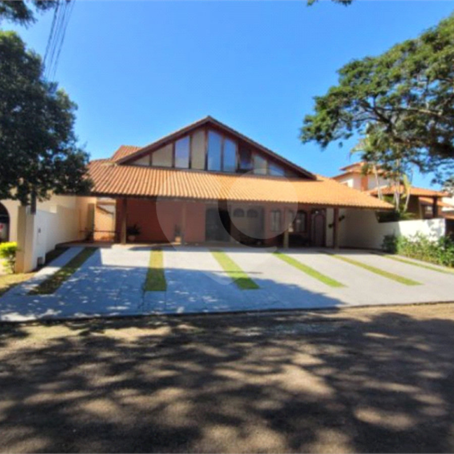 Casa em Condomínio, no Parque Sabará
