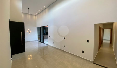 Casa à venda com 3 quartos, sendo 1 suíte,  no Centro, Ibaté, SP